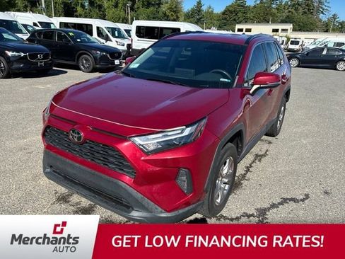 Used 2022 Toyota RAV4 XLE FWD image 4