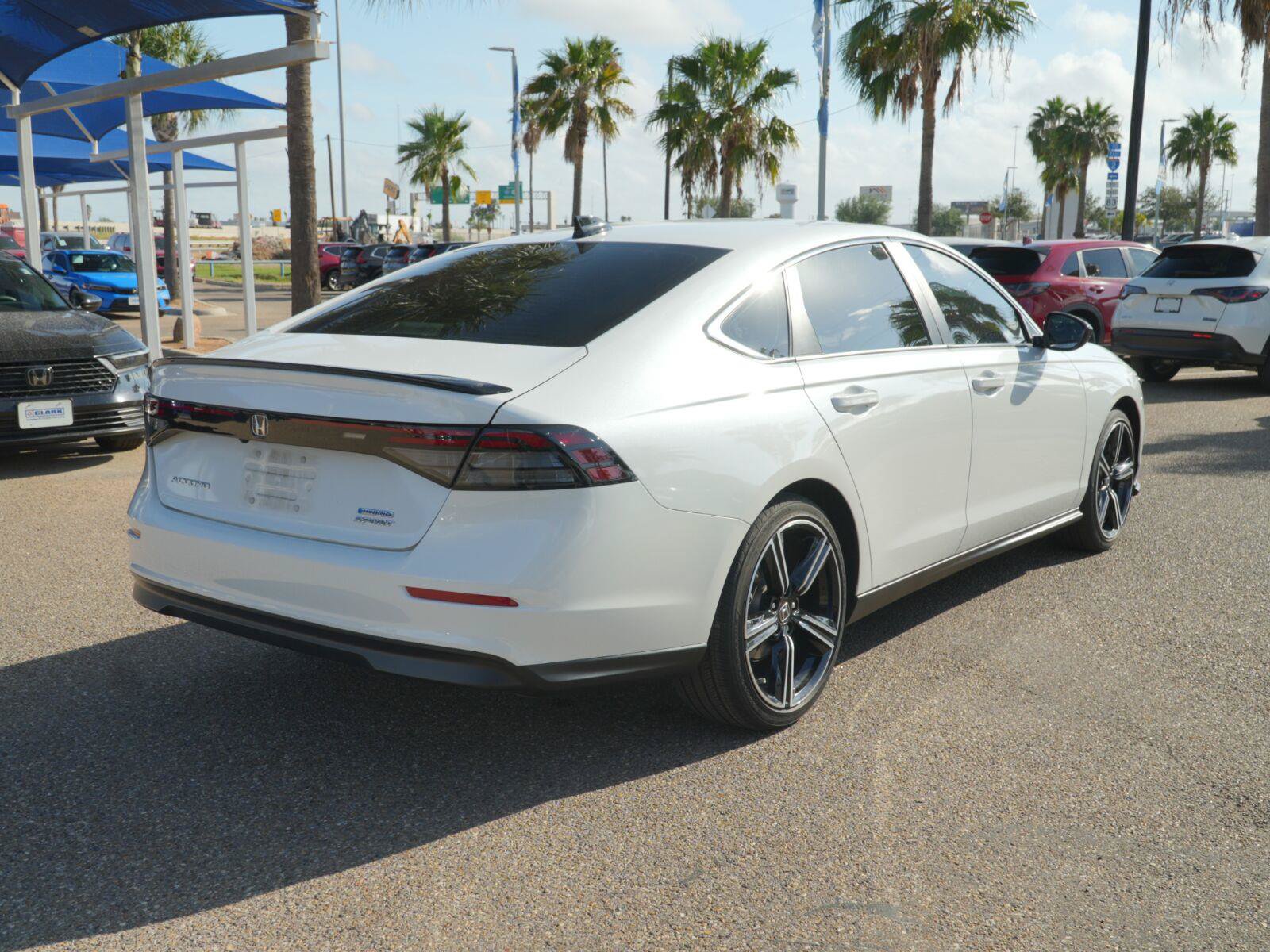 Used 2024 Honda Accord Sport image 5