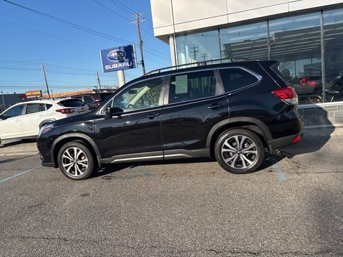 Used 2023 Subaru Forester Limited image 11