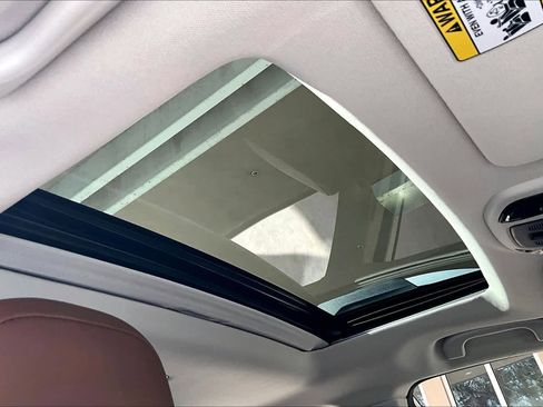 Used 2021 Subaru Outback Touring w/ Popular Package #2 image 13