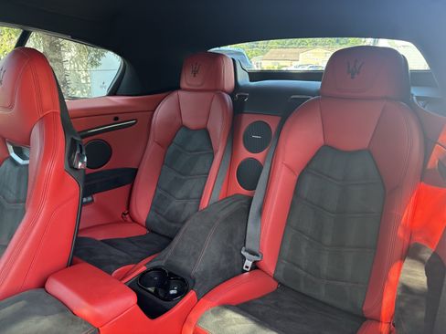 Used 2019 Maserati GranTurismo Sport RWD image 21