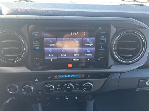 Used 2017 Toyota Tacoma SR5 image 22