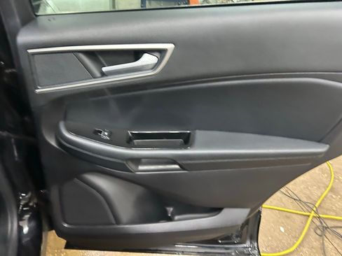 Used 2019 Ford Edge SEL w/ Equipment Group 201A image 29