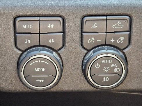 Certified 2023 Chevrolet Silverado 1500 High Country w/ Z71 Off-Road Package image 22