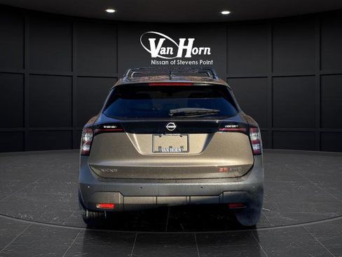 New 2026 Nissan Kicks SR w/ Cold Weather Package image 12