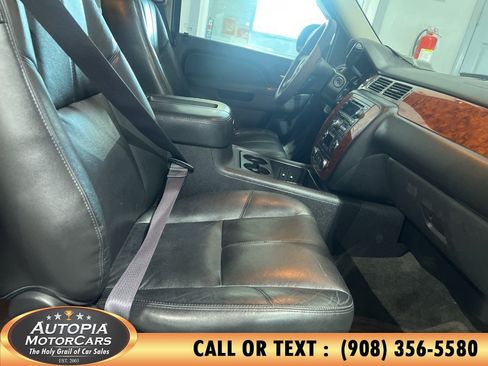 Used 2013 Chevrolet Tahoe LT AWD/4WD image 13