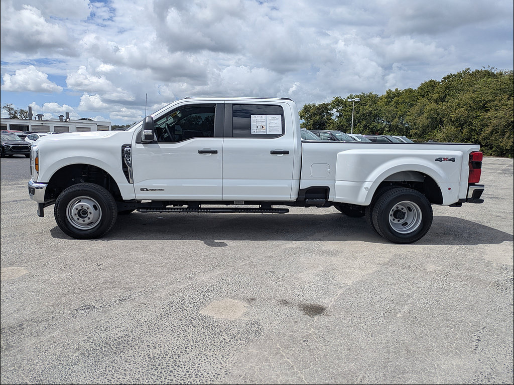 Used 2025 Ford F350 XL w/ XL Driver Assist Package AWD/4WD image 5