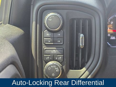 Used 2021 Chevrolet Silverado 1500 Custom Trail Boss w/ LPO, Dark Essentials Package AWD/4WD image 22