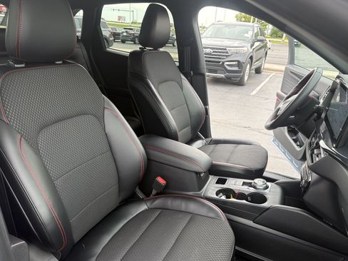 Used 2023 Ford Escape ST-Line w/ Tech Pack #1 AWD/4WD image 29