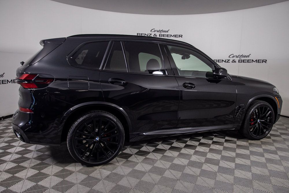 Used 2026 BMW X5 sDrive40i w/ M Sport Package RWD image 4