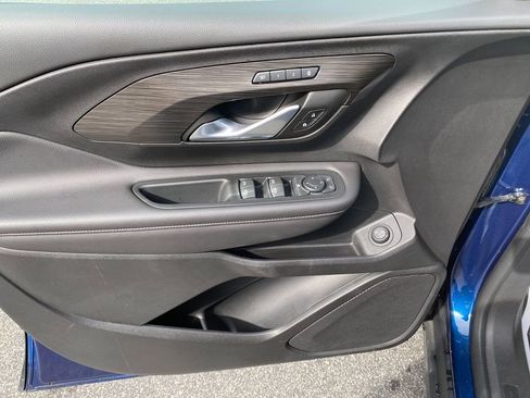 Used 2022 GMC Terrain SLT image 10