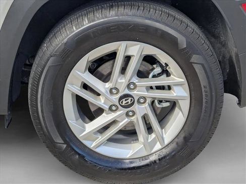 Used 2025 Hyundai Tucson SE FWD image 23