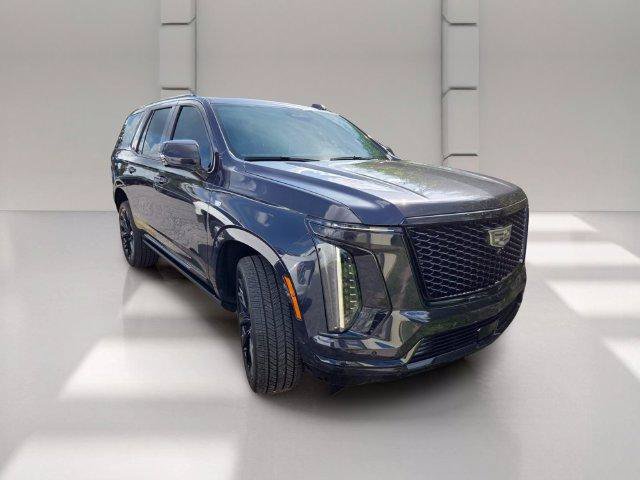 Certified 2025 Cadillac Escalade Sport Platinum w/ LPO, ONYX Package AWD/4WD image 3
