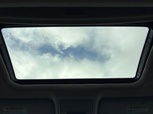 Used 2024 Honda Accord EX image 17