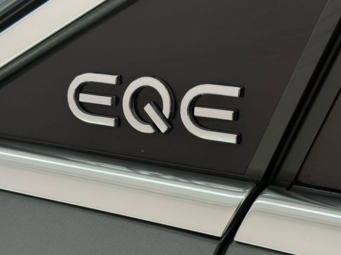 Certified 2023 Mercedes-Benz EQE 500 4MATIC SUV image 32