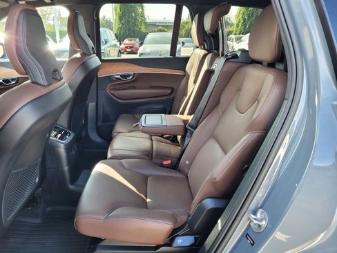 Certified 2023 Volvo XC90 T8 Plus w/ Protection Package Premier image 11