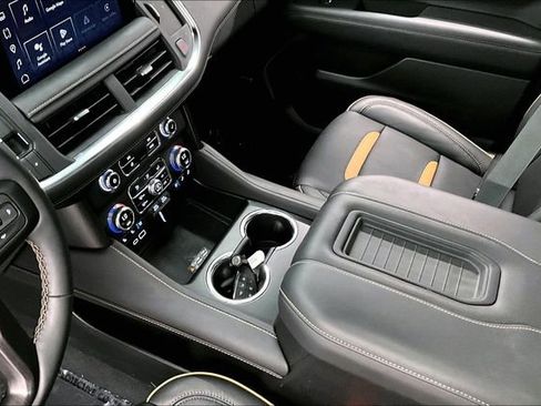 Used 2023 GMC Yukon AT4 w/ Technology Package AWD/4WD image 14