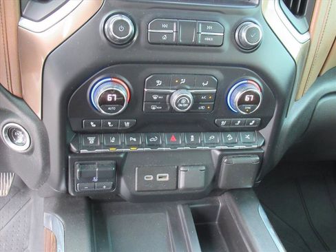 Used 2021 Chevrolet Silverado 3500 High Country w/ Z71 Off-Road Package image 25