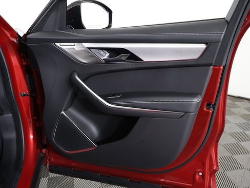 Used 2024 Jaguar F-PACE R-Dynamic S image 28