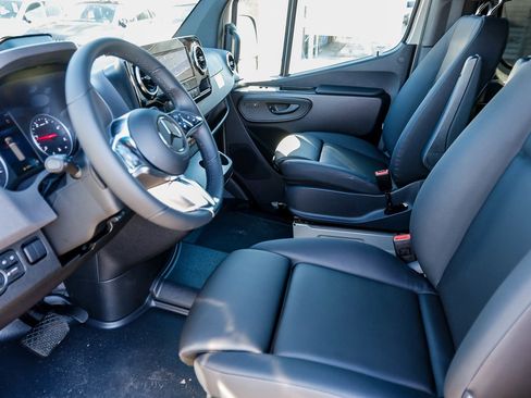 New 2026 Mercedes-Benz Sprinter 2500 image 19