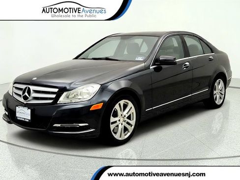 Used 2013 Mercedes-Benz C 300 4MATIC Sedan image 1