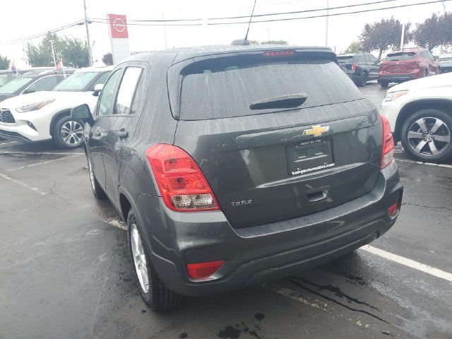 Used 2020 Chevrolet Trax LS w/ Tint and Cruise Package FWD image 3