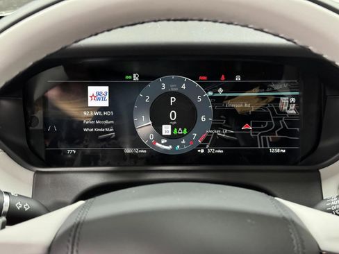 Used 2026 Land Rover Range Rover Velar Dynamic SE image 23