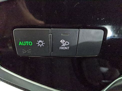 Used 2025 Audi Q3 2.0T Premium image 14