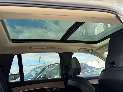New 2025 Volvo XC90 B6 Core w/ Climate Package image 14