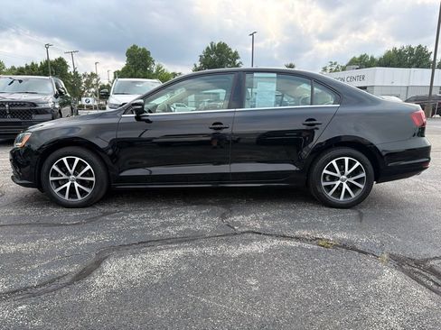 Used 2017 Volkswagen Jetta SE FWD image 10