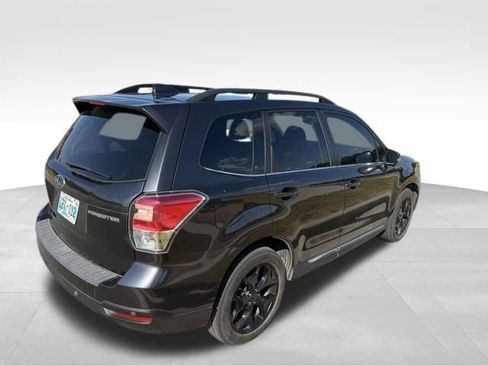 Used 2018 Subaru Forester 2.5i Touring AWD/4WD image 3