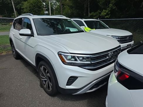 Used 2023 Volkswagen Atlas SEL AWD/4WD image 3