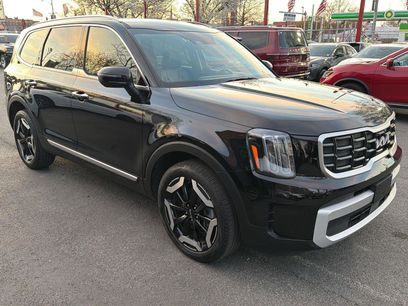 Used 2025 Kia Telluride S