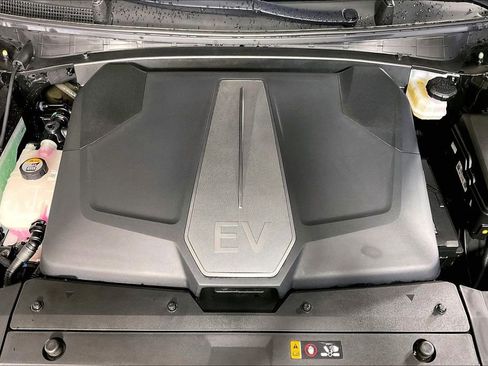 Used 2023 Kia EV6 Wind w/ Wind Technology Package AWD/4WD image 9