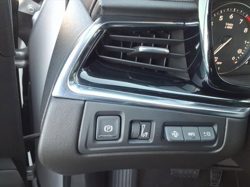 Used 2020 Cadillac XT6 Premium Luxury image 31