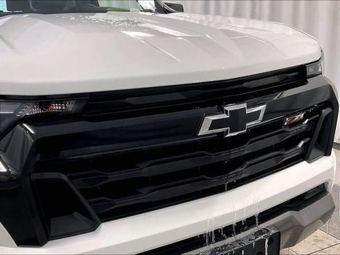 Used 2024 Chevrolet Colorado Z71 w/ Z71 Convenience Package 2 image 32