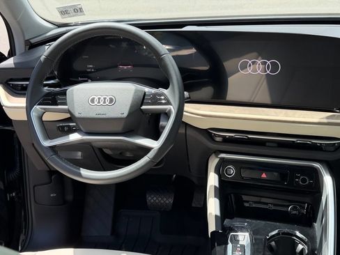 Used 2025 Audi Q5 Premium w/ Convenience Package AWD/4WD image 19