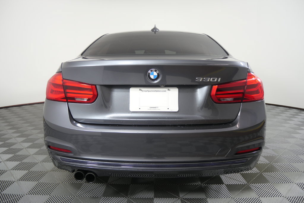 Used 2018 BMW 330i Sedan w/ Convenience Package RWD image 5