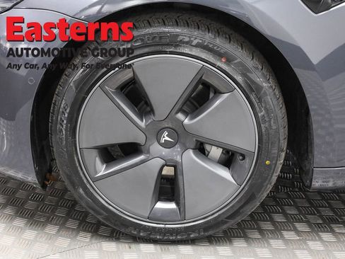 Used 2021 Tesla Model 3 Standard Range Plus image 32