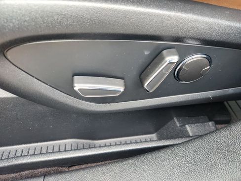 Certified 2021 Lincoln Nautilus Reserve image 30