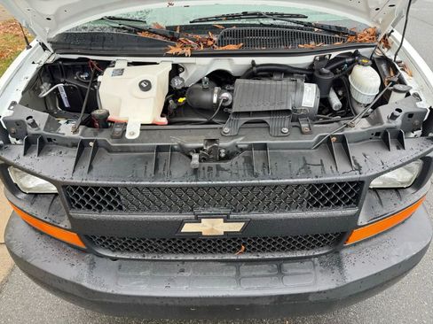 Used 2003 Chevrolet Express 1500 image 11