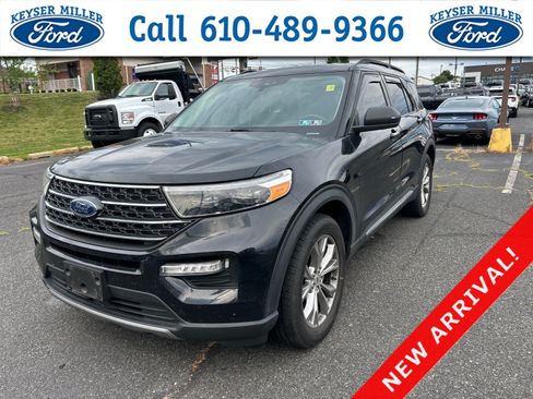 Used 2020 Ford Explorer XLT w/ Equipment Group 202A AWD/4WD image 1
