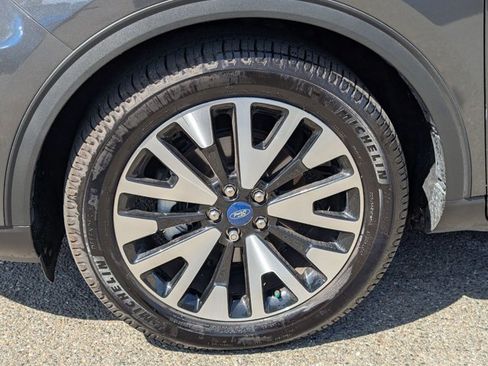 Used 2020 Ford Escape SE Sport FWD image 24