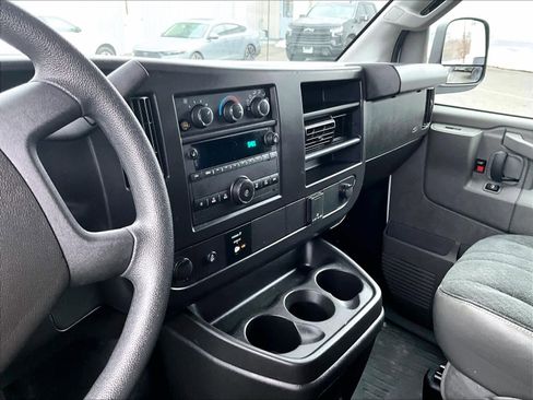Used 2024 GMC Savana 2500 w/ Driver Convenience Package image 18