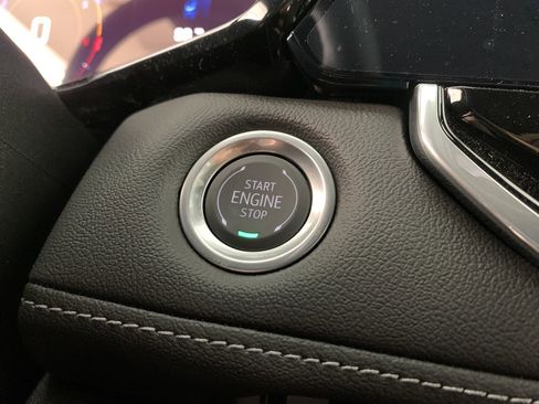 New 2024 Chevrolet Colorado LT w/ LT Convenience Package III image 25