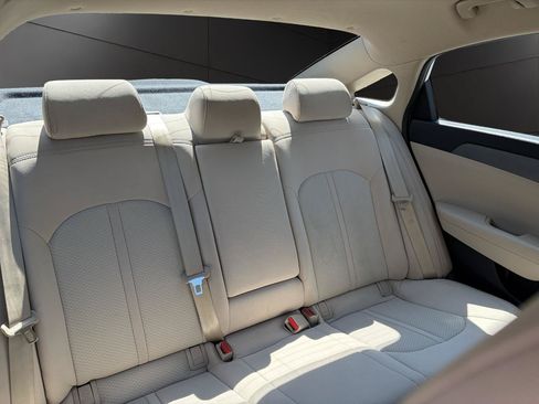 Used 2017 Hyundai Sonata SE FWD image 20