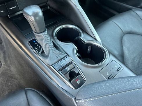 Used 2024 Toyota Camry XSE FWD image 25