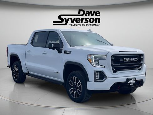 Used 2022 GMC Sierra 1500 AT4 w/ AT4 Premium Package AWD/4WD image 3