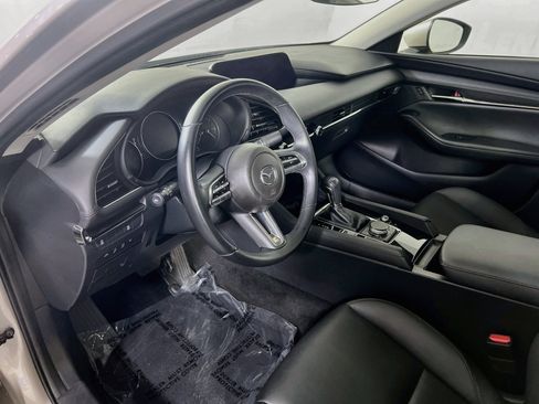 Used 2023 MAZDA MAZDA3 s FWD image 9