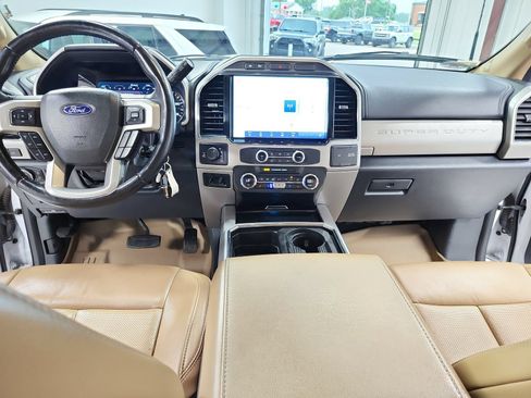 Used 2022 Ford F350 Lariat w/ Lariat Value Package AWD/4WD image 25